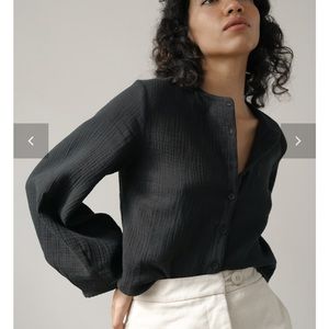 ISO ZII ROPA MARA Top in washed black or slate size small